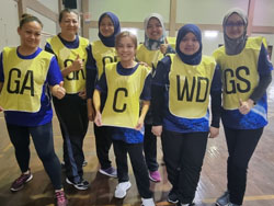 sukan15