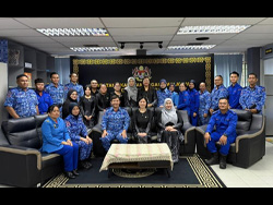 eksaPertahananAwam 1